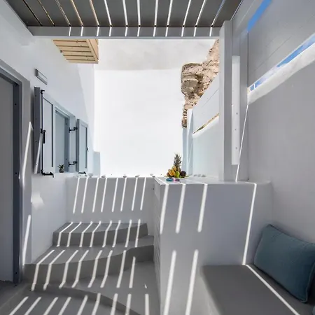In Heart House - Naousa, Paros * Νάουσα