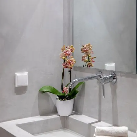 In Heart House - Naousa, Paros