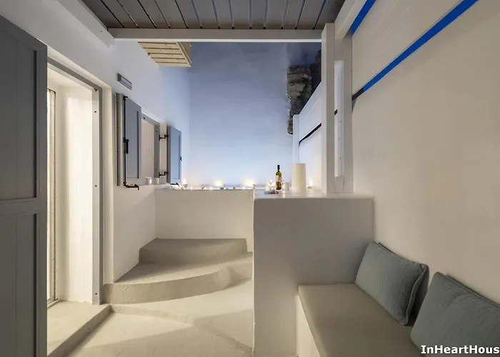 In Heart House - Naousa, Paros * Náusza
